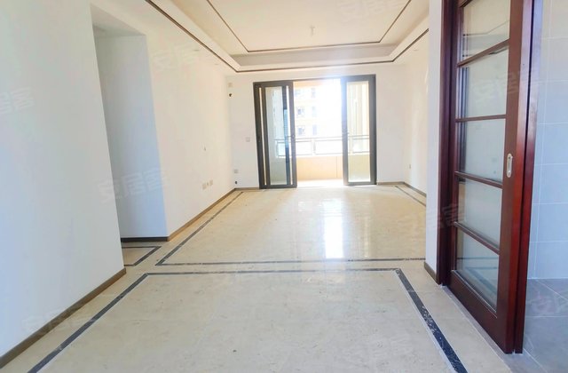 绿地珑玥府4室2厅125.51㎡135万二手房图片