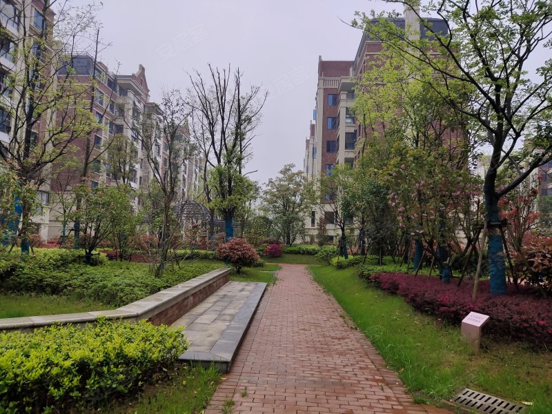 湖山壹品(商住楼)