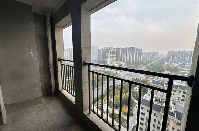 蓝天卢浮9号3室2厅133㎡75万二手房图片