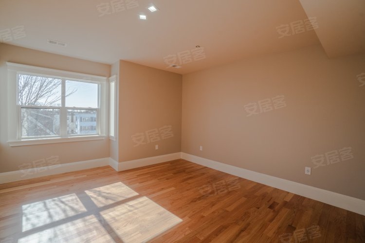 美国马萨诸塞州波士顿约¥432万United StatesBoston51 Hamilton St #3, Suffolk Coun二手房公寓图片