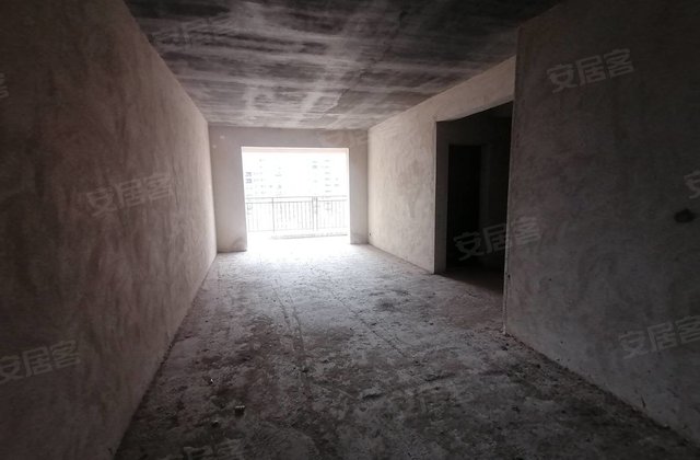 广恒中央城4室2厅150㎡58万二手房图片