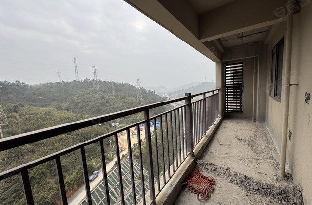 中梁首府3室2厅99㎡33.8万二手房图片