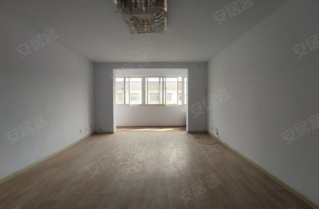 南阳市烟草局南小区3室2厅145㎡49万二手房图片