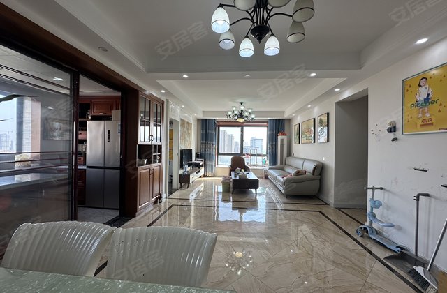 金色港湾3室2厅139㎡98万二手房图片