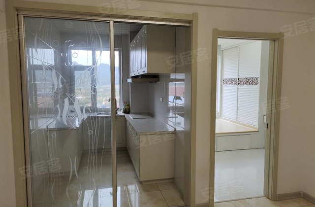 凤泽佳园2室1厅80㎡45万二手房图片