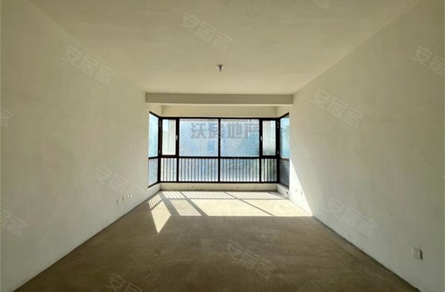 微湖佳苑3室2厅157㎡106万二手房图片