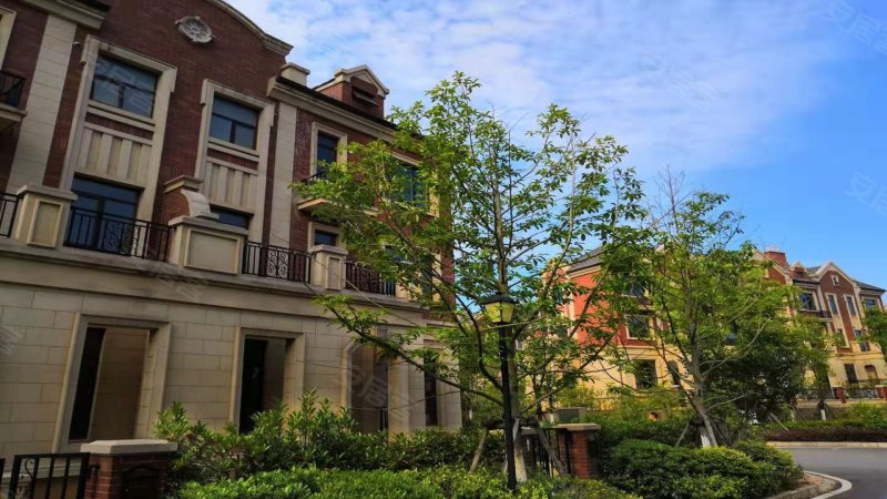 保利半山国际(别墅)