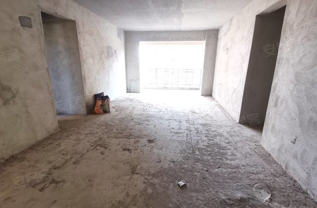 广恒中央公园4室2厅133.8㎡55.3万二手房图片