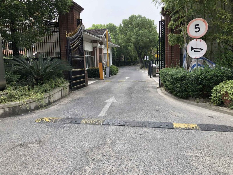 东方豪园(公寓住宅) 