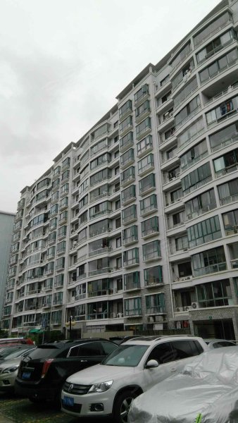 大上海国际花园里昂园 