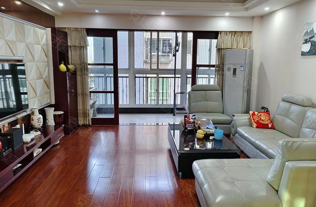 新世纪豪园(北区)4室2厅138.91㎡189.9万二手房图片