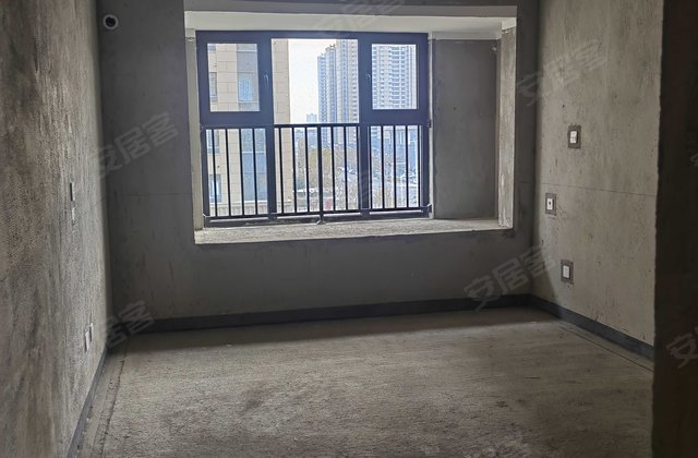 建业壹号城邦3室2厅134.42㎡50万二手房图片