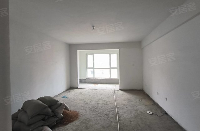 临沂房产网>临沂小区>沂水小区>莲旺街小区>赛石水岸花墅>