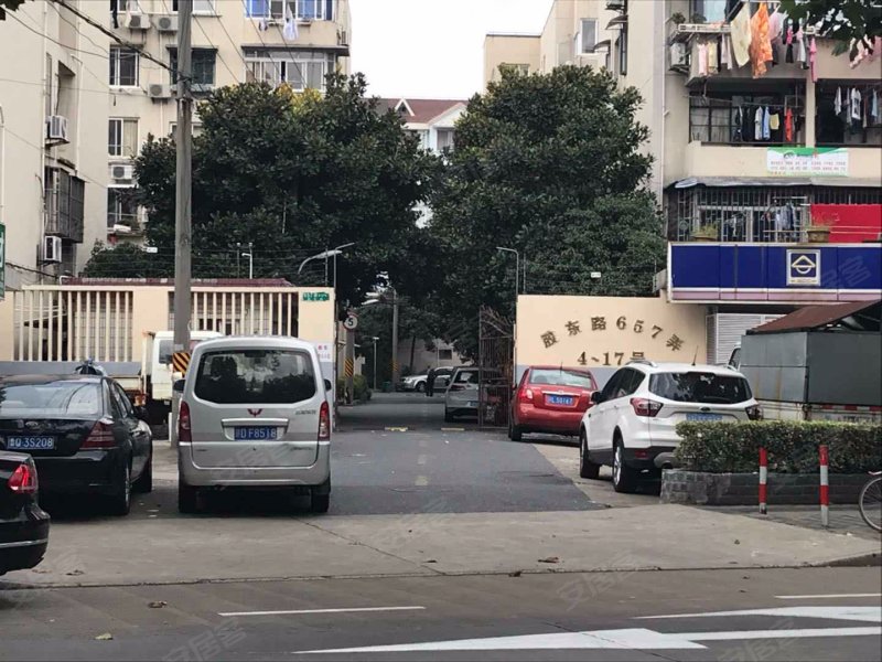 胶东路657弄小区 