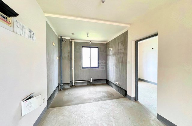 苏宁悦城(A区)3室2厅122㎡175万二手房图片