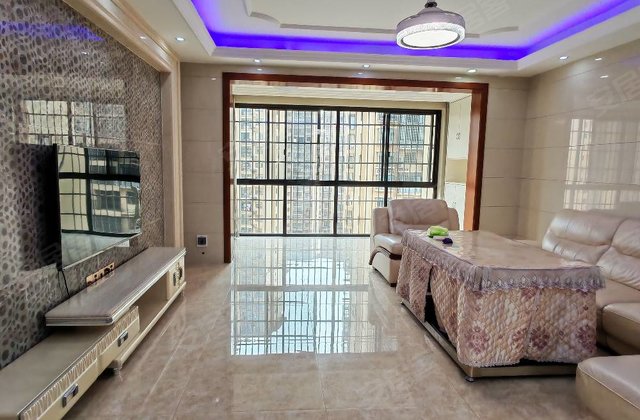 中央华府4室2厅165㎡68万二手房图片