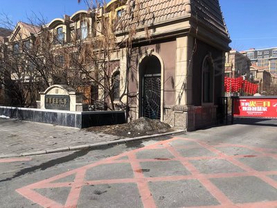 御翠豪庭尚府一期别墅