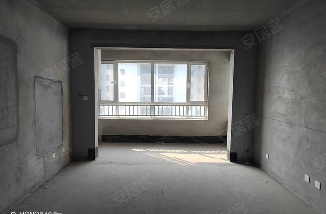 2分易城房产梁山伦达广场水泊南路鑫悦豪庭2020年建造中层(共22层)