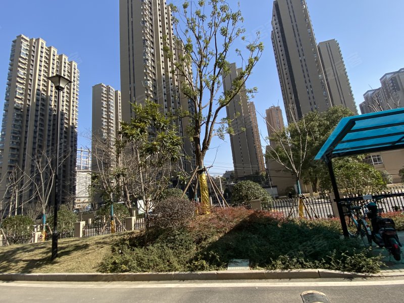 时代花园西区,武珞路586