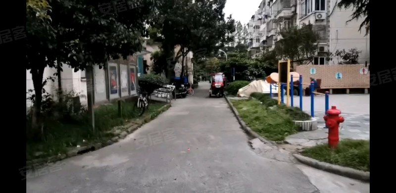 金杨新村一街坊 