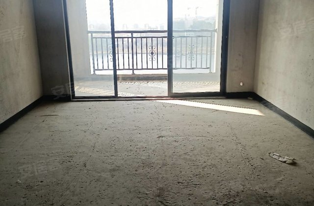 天湖壹号3室2厅125㎡98万二手房图片