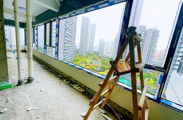 昆城景苑4室2厅165㎡199.9万二手房图片