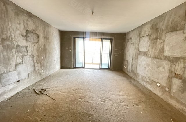 富雅国际4室2厅177.8㎡155万二手房图片