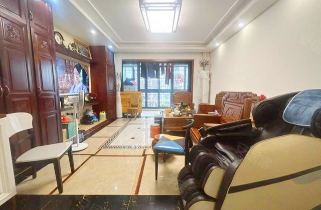 学苑公馆3室2厅126.23㎡168万二手房图片