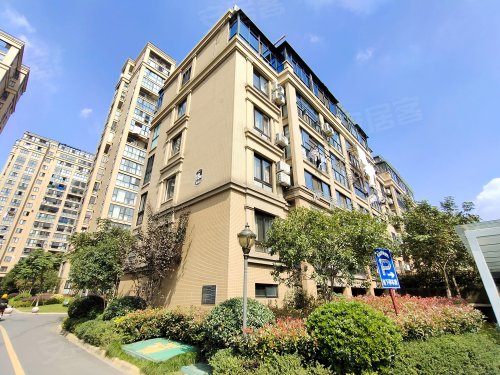 1/15全部实景图衢州房产网>衢州小区>龙游小区>龙游城区小区>华都首府