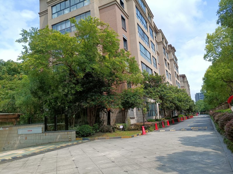 朗诗绿岛(公寓住宅),罗芬路1199弄-上海朗诗绿岛(公寓住宅)二手房,租