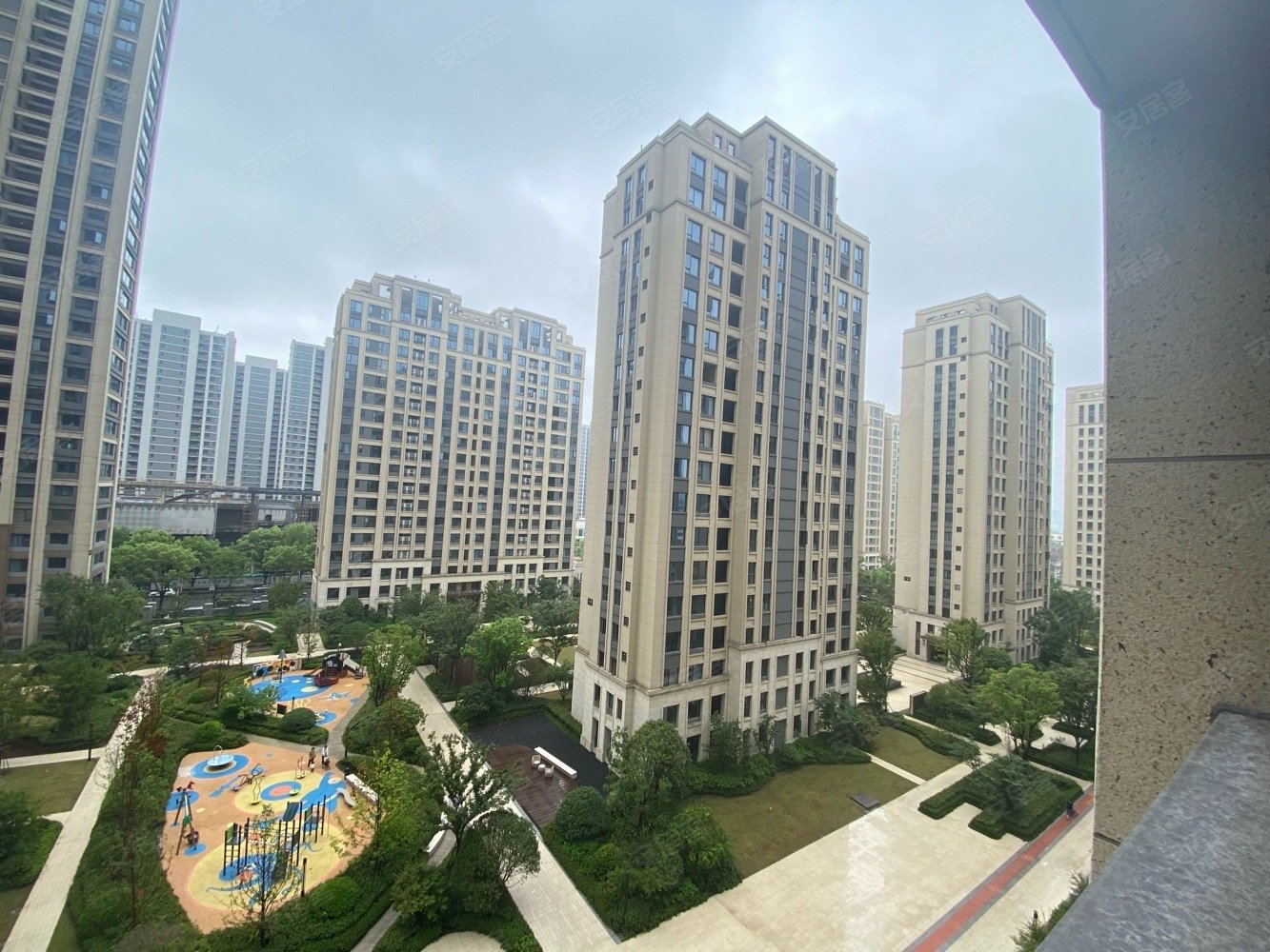 元垄城宁园4室2厅2卫129㎡南北315万