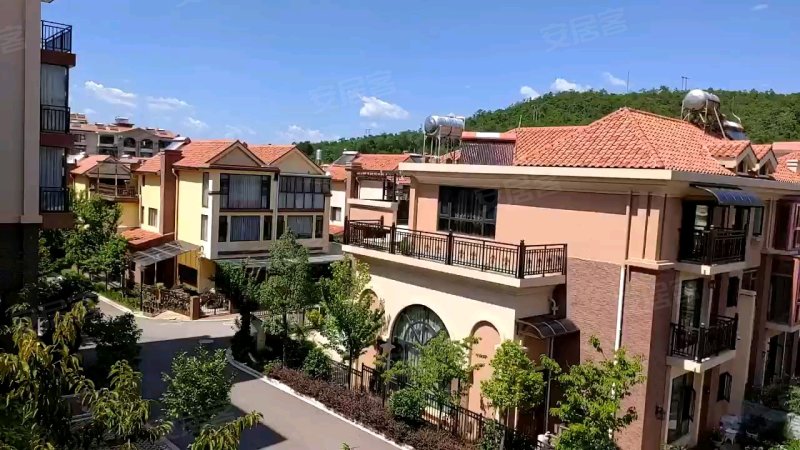 茶花谷国际社区香槟郡小区