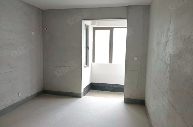 春江明月4室2厅145㎡110万二手房图片
