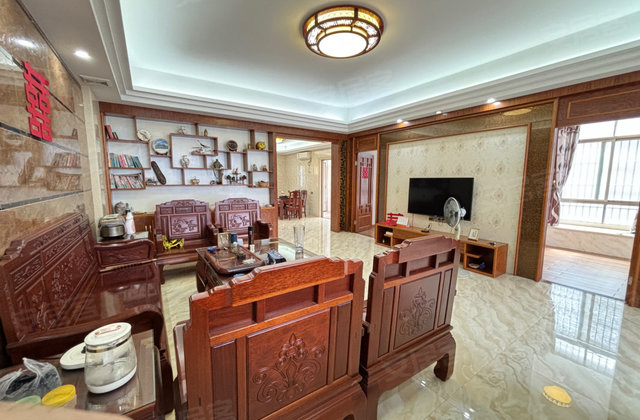 玉华苑3室2厅151㎡58.8万二手房图片