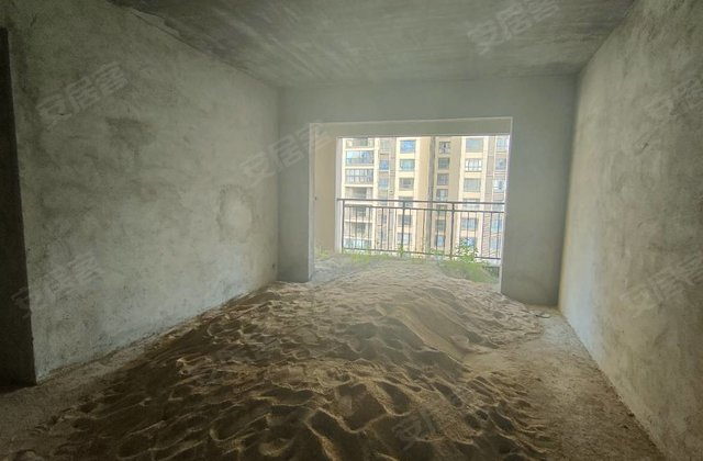 广恒中央城4室2厅128㎡46.8万二手房图片