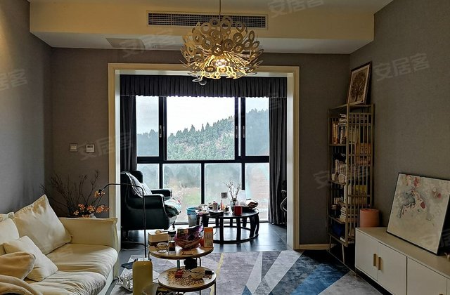 圣特罗佩3室2厅97㎡68.8万二手房图片