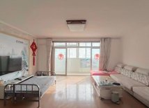 蓝宝石花园 商圈成熟 医疗配套成熟 正南朝向 商品住宅