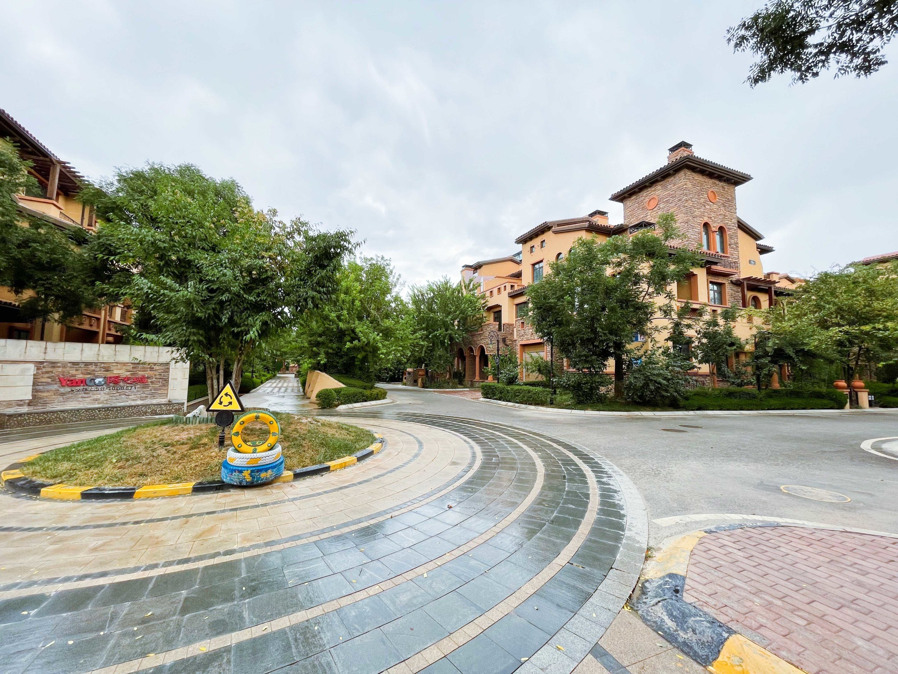 兰州房产网>兰州二手房>皋兰二手房>皋兰城区二手房>林隐天下(别墅)>