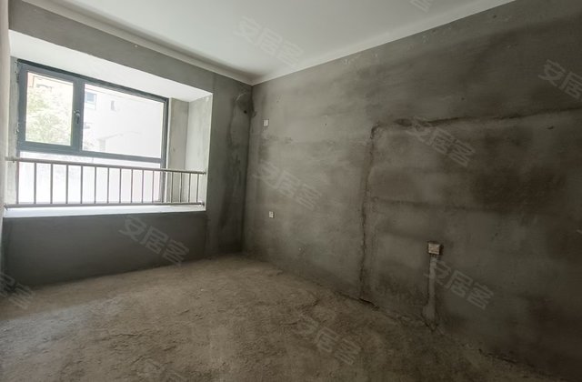 盛世豪门3室2厅134㎡63万二手房图片