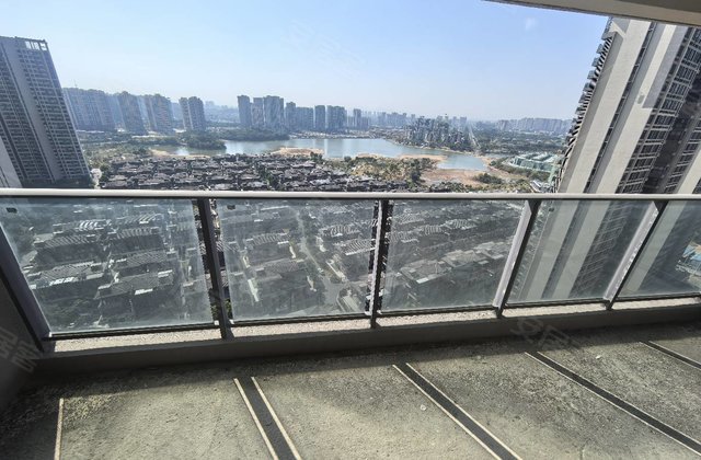 保利中央公园4室2厅168㎡115万二手房图片
