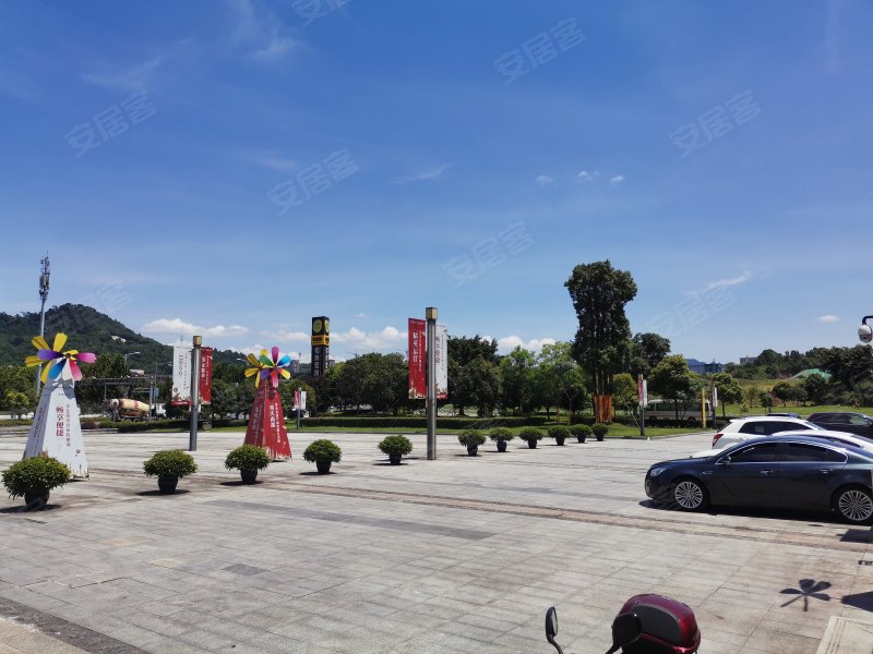 华南城巴南华府(二期)