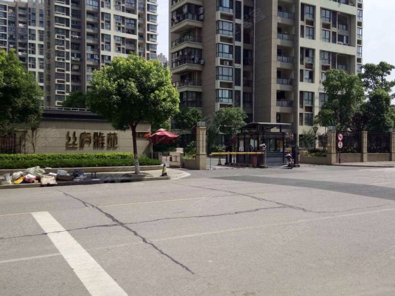 丝庐雅苑(二期公寓住宅) 