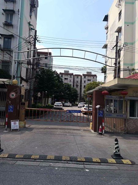 德都路165弄小区 