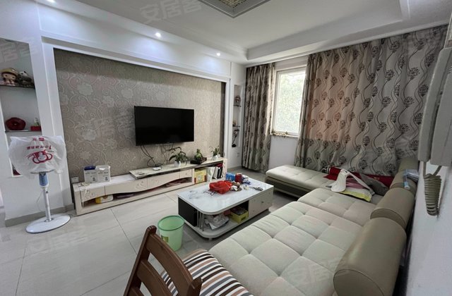 荷兰小镇东风苑2室2厅100㎡98万二手房图片