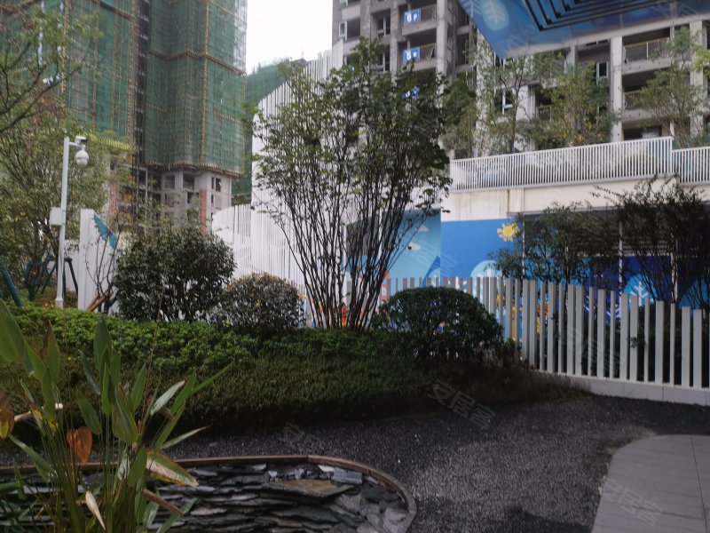 溪山玥,渝南分流道,近花溪街