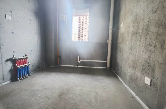 中梁宸院4室2厅138.39㎡89万二手房图片