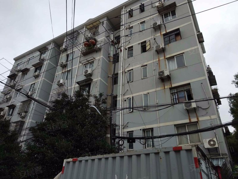 金桥路226弄小区 