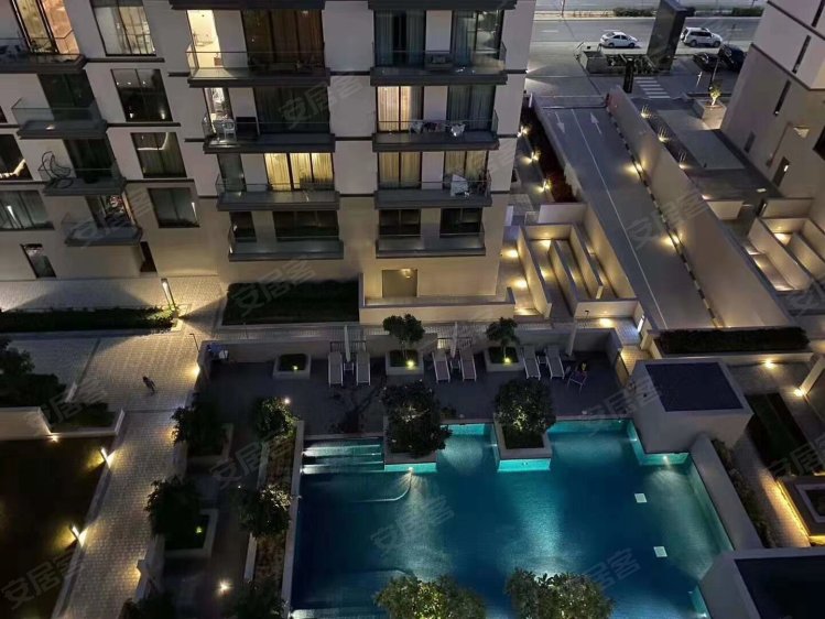 阿联酋迪拜酋长国约¥229～529万迪拜房产：首霸心领地，水晶湖景观公寓，靠近学校新房公寓图片