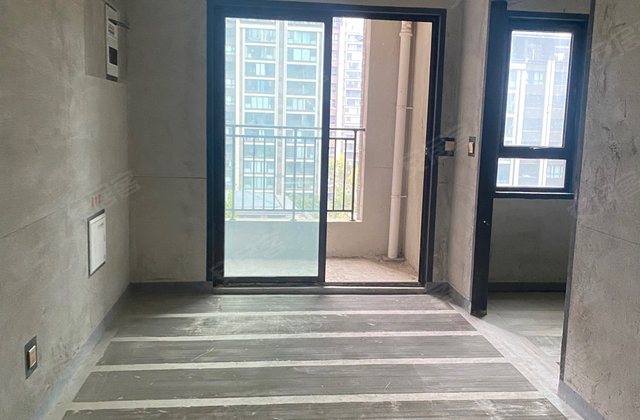 永旺城D区3室2厅127㎡83万二手房图片