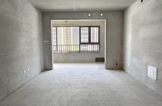 荣盛尚府3室2厅122㎡108万二手房图片